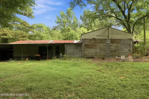 Exterior - 3887 Forest Hill Rd, Jackson, MS 39212 photo 7 of 10