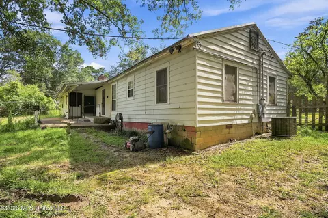 Exterior - 3887 Forest Hill Rd, Jackson, MS 39212 photo 10 of 10