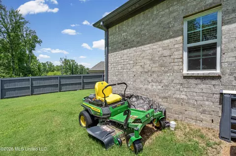 Exterior - 711 Beckett Cv, Hernando, MS 38632 photo 6 of 6