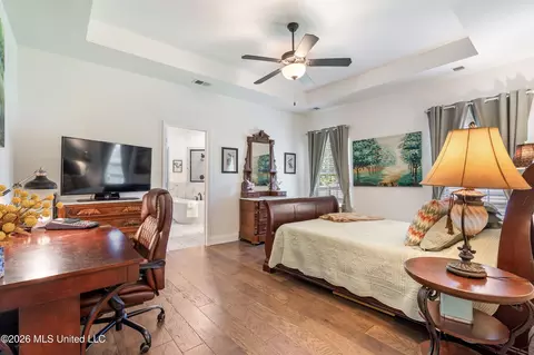 Bedroom - 711 Beckett Cv, Hernando, MS 38632 photo 1 of 8