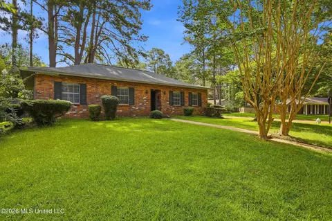 5406 Suffolk Dr, Jackson, MS 39211