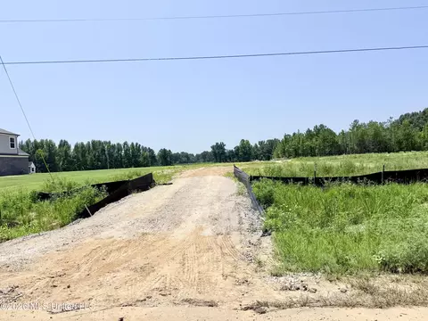 5441 Hazelwood Dr, Lake Cormorant, MS 38641