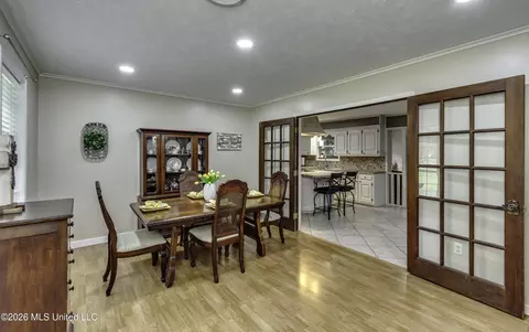 Dining - 245 Mackey Dr, Madison, MS 39110 photo 2 of 6