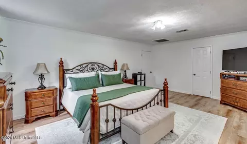 Bedroom - 245 Mackey Dr, Madison, MS 39110 photo 5 of 5