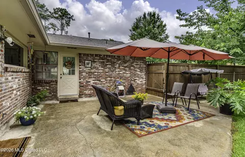 Exterior - 245 Mackey Dr, Madison, MS 39110 photo 5 of 14