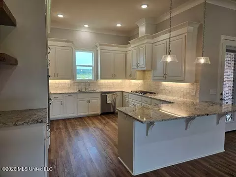 232 Lost Oak Ln, Brandon, MS 39047 photo 3