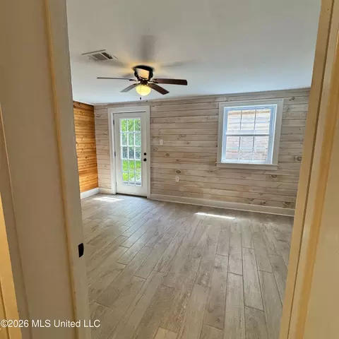 Other - 207 S Commerce St, Natchez, MS 39120 photo 8 of 10