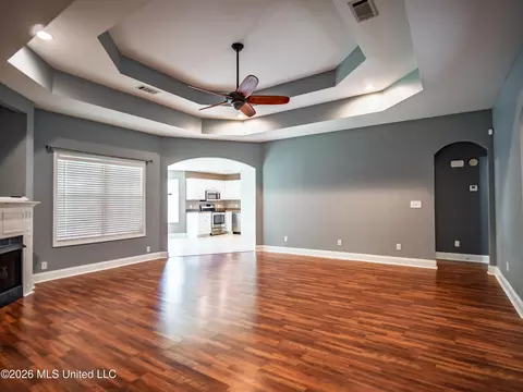 Living - 229 Birch Tree Loop, Oxford, MS 38655 photo 3 of 4