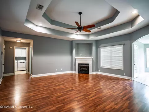 Living - 229 Birch Tree Loop, Oxford, MS 38655 photo 2 of 4