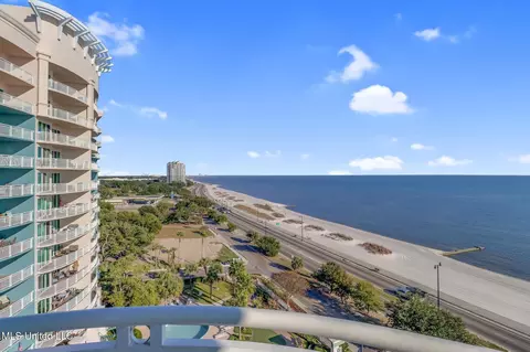 2228 Beach Dr #1001, Gulfport, MS 39507