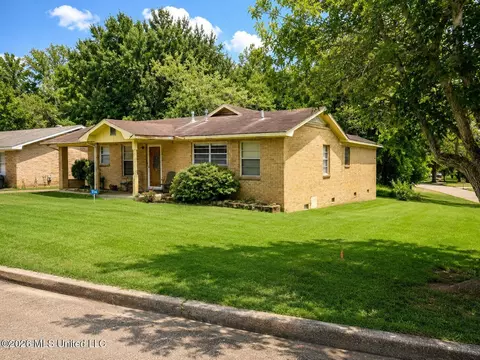 514 Moak St, Brookhaven, MS 39601 photo 2