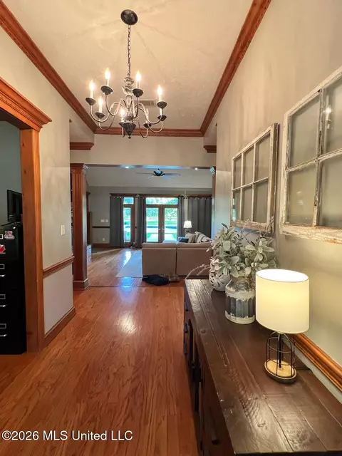 Entry Way - 537 N Springlake Cir, Terry, MS 39170 photo 2 of 2