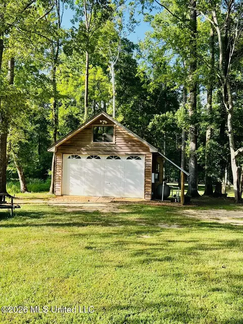 Other - 537 N Springlake Cir, Terry, MS 39170 photo 2 of 10