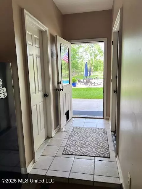 Other - 537 N Springlake Cir, Terry, MS 39170 photo 5 of 10