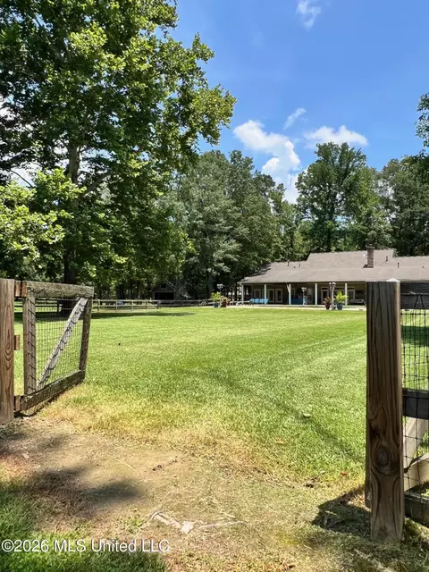 Exterior - 537 N Springlake Cir, Terry, MS 39170 photo 8 of 16