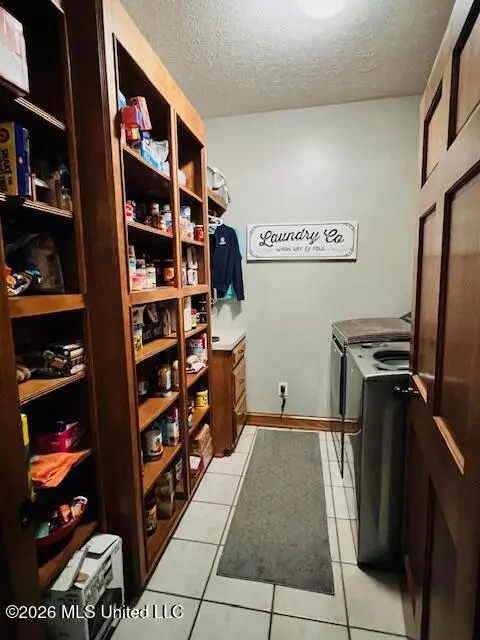 Other - 537 N Springlake Cir, Terry, MS 39170 photo 6 of 10