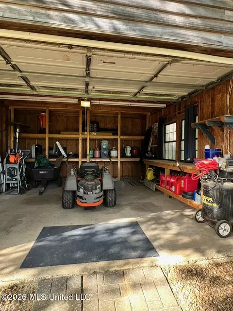 Other - 537 N Springlake Cir, Terry, MS 39170 photo 3 of 10