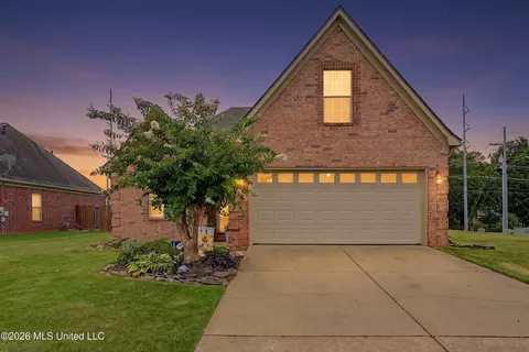 5981 Sheffield Dr, Southaven, MS 38671