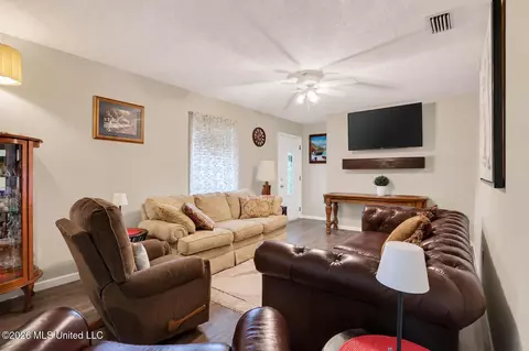 Living - 446 Park St, Lucedale, MS 39452 photo 1 of 1