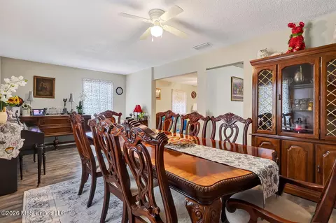 Dining - 446 Park St, Lucedale, MS 39452 photo 1 of 1
