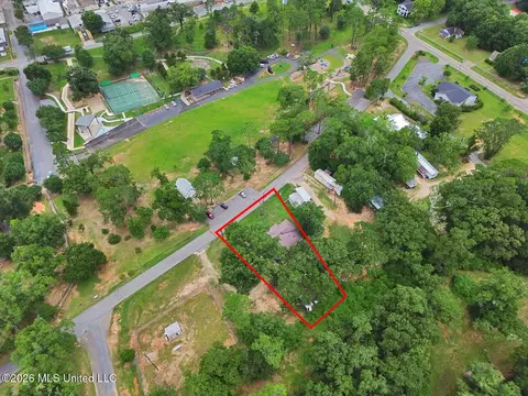 View/Area - 446 Park St, Lucedale, MS 39452 photo 1 of 2