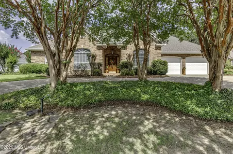 704 Northbay Dr, Madison, MS 39110