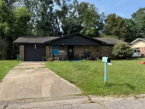 1009 Shirley Dr, Gulfport, MS 39503