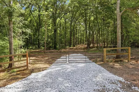 042 Potluck Rd, Canton, MS 39046 photo 2