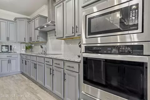 Kitchen - 7128 Glen Eagle Dr, Biloxi, MS 39532 photo 3 of 5