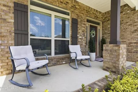 Exterior - 7128 Glen Eagle Dr, Biloxi, MS 39532 photo 4 of 10