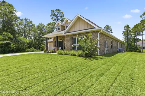 Exterior - 7128 Glen Eagle Dr, Biloxi, MS 39532 photo 3 of 10