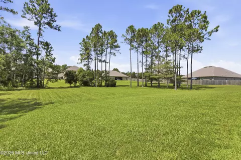 Exterior - 7128 Glen Eagle Dr, Biloxi, MS 39532 photo 10 of 10