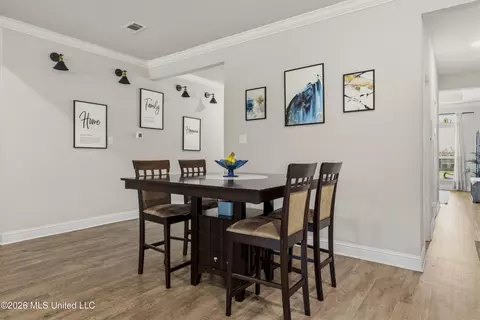 Dining - 7128 Glen Eagle Dr, Biloxi, MS 39532 photo 1 of 1
