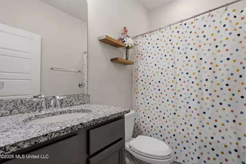 Bath - 7128 Glen Eagle Dr, Biloxi, MS 39532 photo 1 of 2