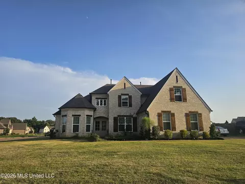 7175 E Harrier Dr, Olive Branch, MS 38654