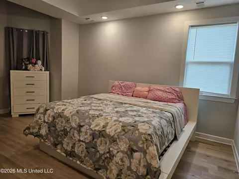 Bedroom - 7175 E Harrier Dr, Olive Branch, MS 38654 photo 1 of 2