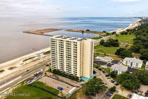 2060 Beach Blvd #1204, Biloxi, MS 39531
