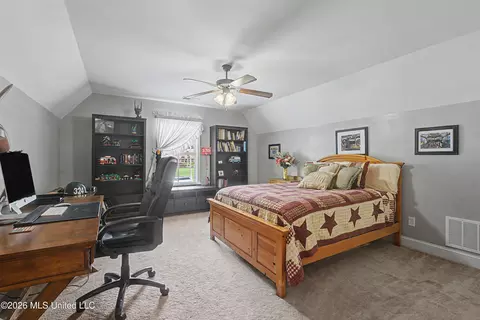 Bedroom - 927 Shadow View Dr, Hernando, MS 38632 photo 4 of 4