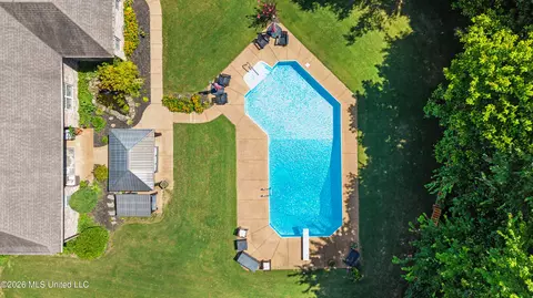 Exterior - 927 Shadow View Dr, Hernando, MS 38632 photo 14 of 14