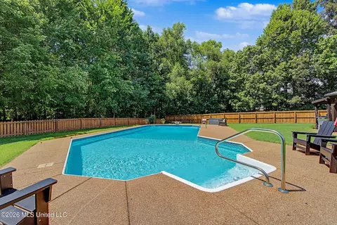 Exterior - 927 Shadow View Dr, Hernando, MS 38632 photo 11 of 14
