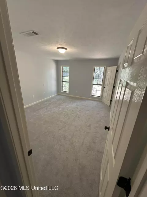 Bedroom - 1528 Tracewood Dr, Jackson, MS 39211 photo 1 of 1