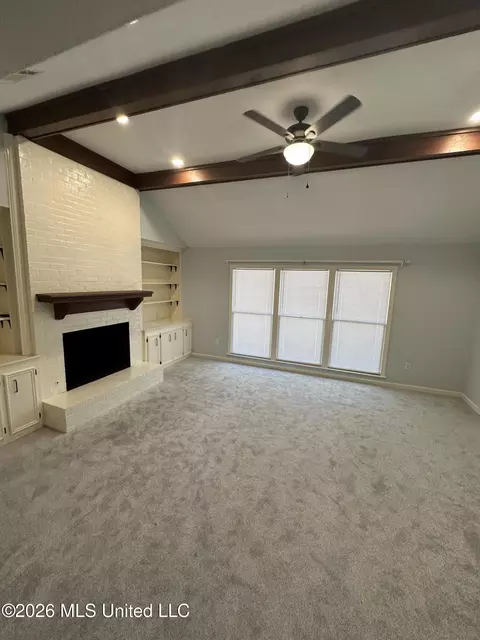Living - 1528 Tracewood Dr, Jackson, MS 39211 photo 1 of 2