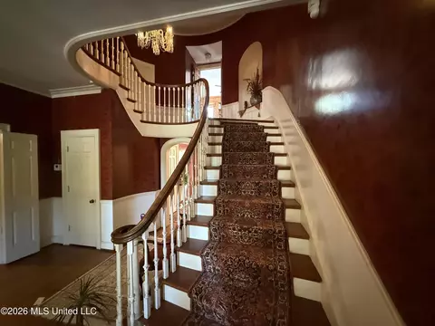 Entry Way - 300 East Ave, Lula, MS 38644 photo 3 of 4
