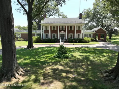 Other - 300 East Ave, Lula, MS 38644 photo 2 of 16