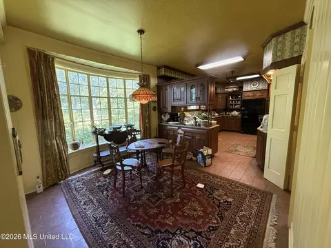 Dining - 300 East Ave, Lula, MS 38644 photo 2 of 2