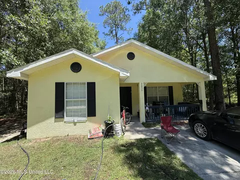 7030 W Neshoba St, Bay Saint Louis, MS 39520