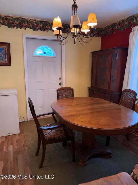 Dining - 1297 Mudline Rd, Lake, MS 39092 photo 1 of 1