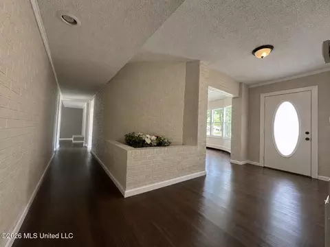 Entry Way - 237 W Central Ave, Coldwater, MS 38618 photo 2 of 3