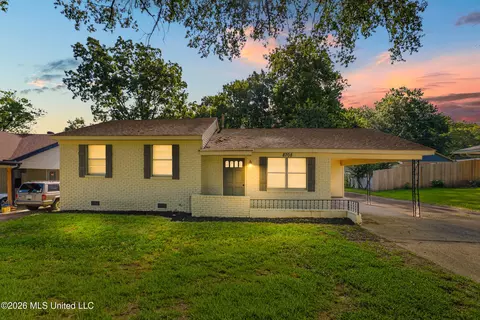 8708 Yorktown Dr, Southaven, MS 38671