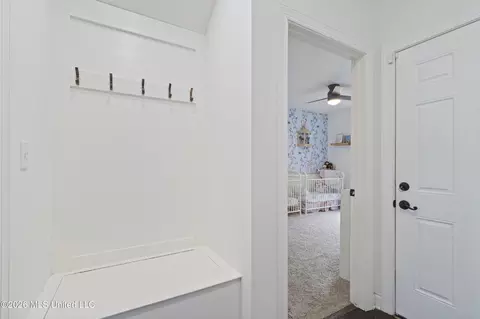 Entry Way - 1711 Carlee Dr, Hernando, MS 38632 photo 4 of 4